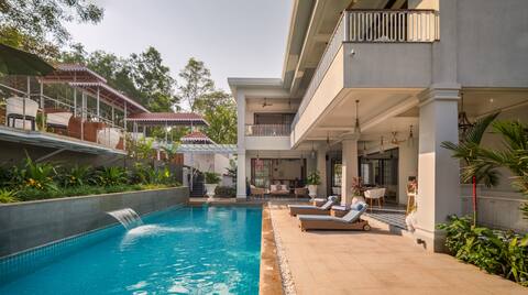LostTraveller | Gym | PoolTable | 5BHK | LT507