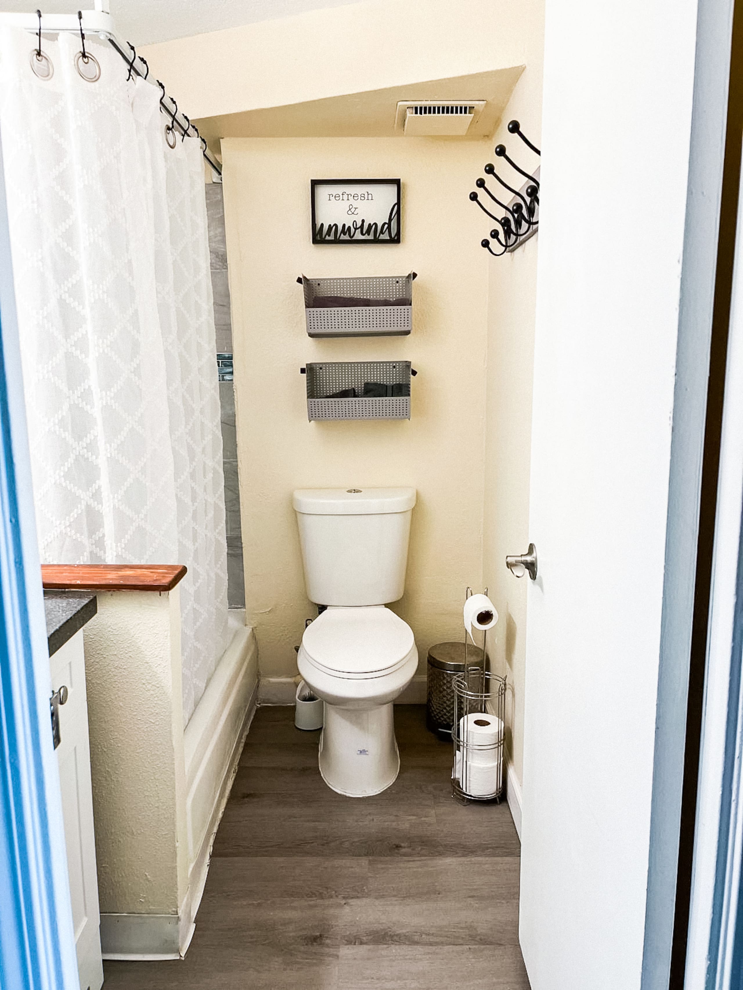 Cozy Studio in Central Waikiki - Photo 12