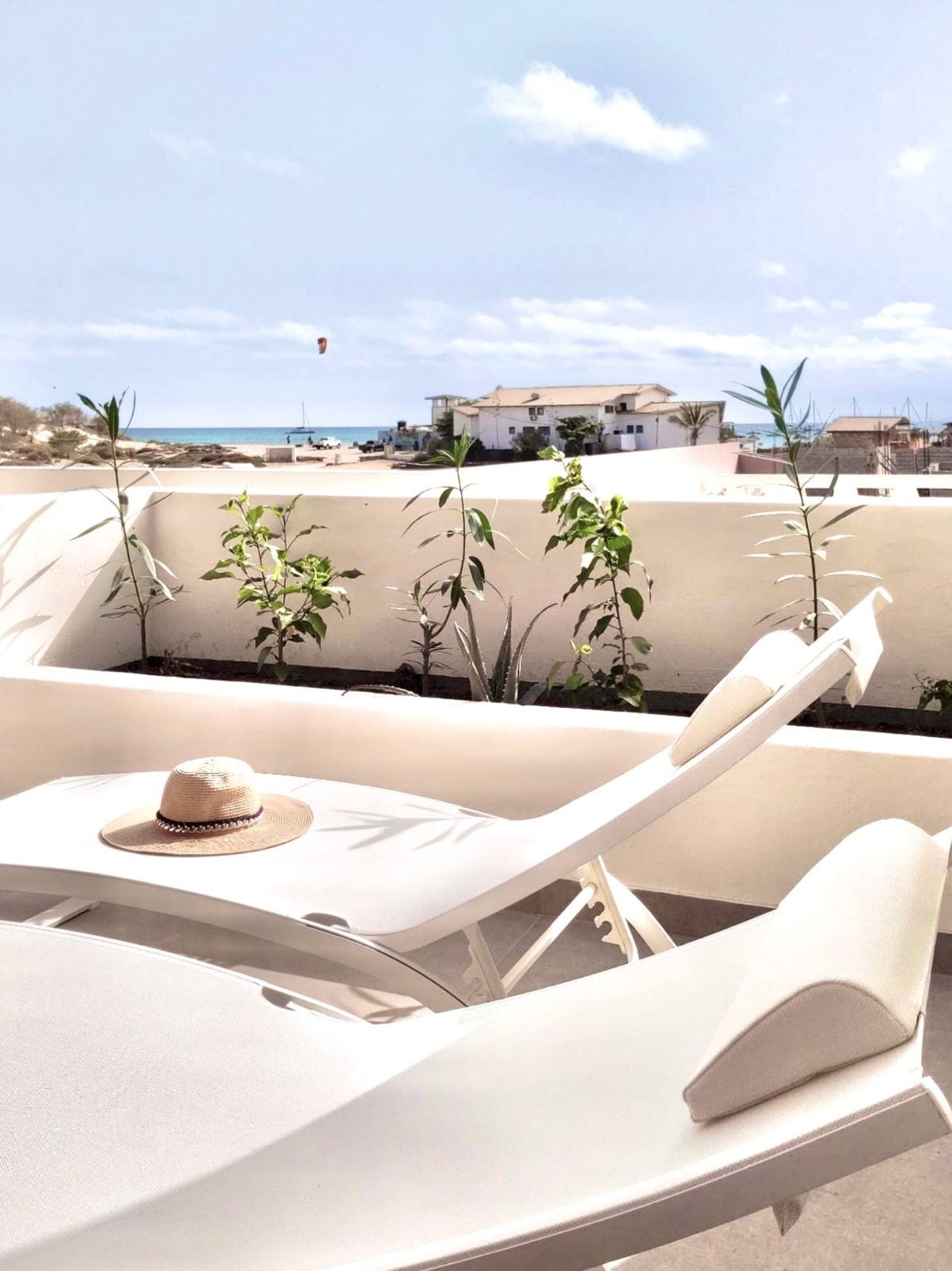 Stylish Lagoon Paradise Apartment Boa Vista