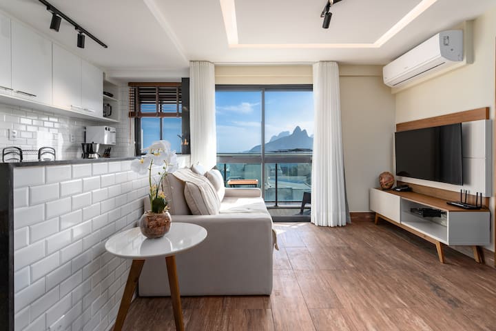 Apartamento de 2 Suites no Arpoador c/ Linda Vista