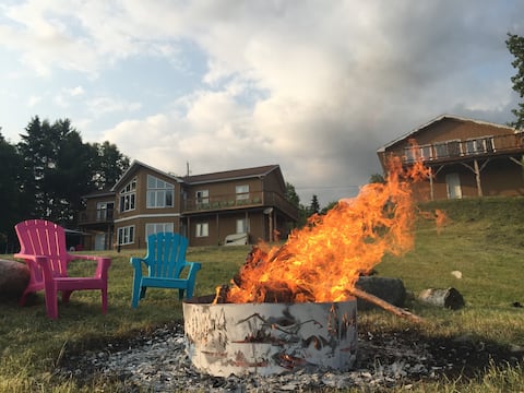 Charming Lakefront Cottage on Bear Lake