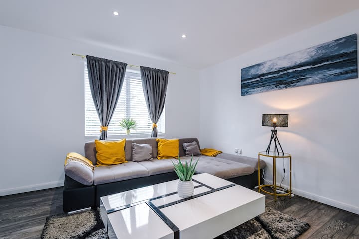 Entire Home In Blacon, Chester - Chester, UK