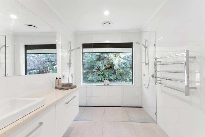 Cooinda Estate gallery image 5