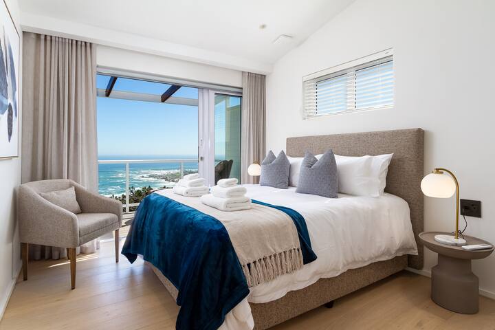 NEW: Luxury Home With Ocean & Mountain Views gallery image 3