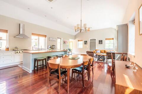 Historic DogFriendly Schoolhouse w/ Gym & Grill
