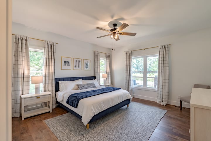 Spálňa pre hostí s manželskou posteľou King