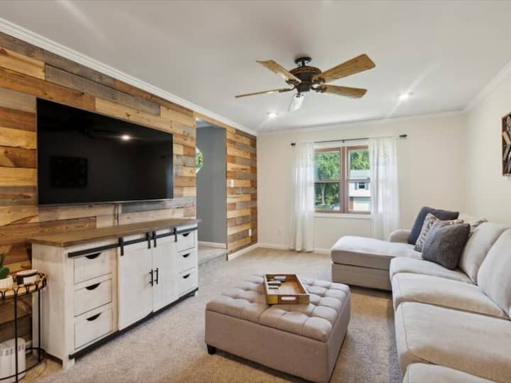Jacuzzi/game Room/close To Airport/philly Stadiums - West Chester, PA