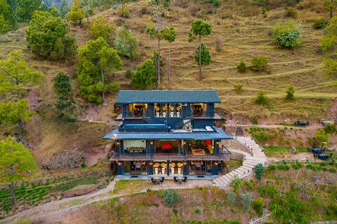 4BR Villa with Pool & Modern Pine Wooden Interiors