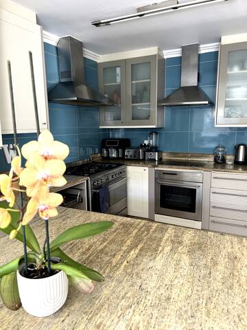 Family home in Melkbosstrand gallery image 4