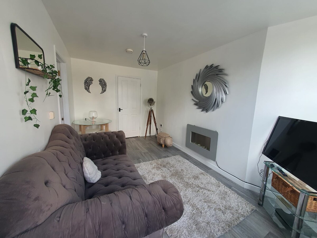 10 Pier Road ME7 1RJ Flats for Rent in Medway, England, United