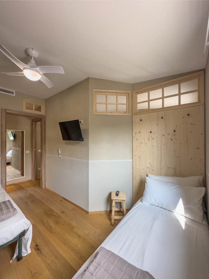 საძინებელი 1