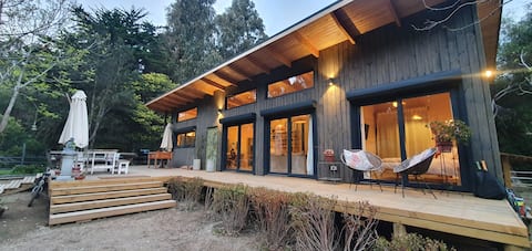 New and Modern Pichidangui House