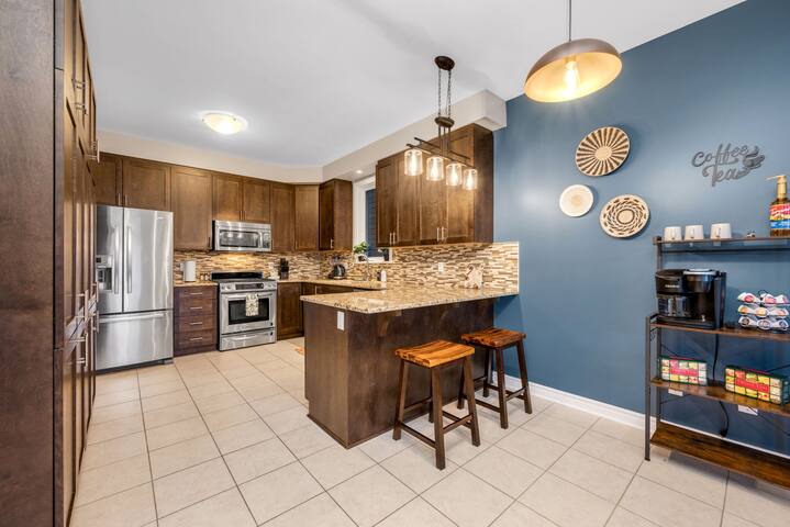 Game Room, Theatre, King Bed, Private Patio gallery image 4