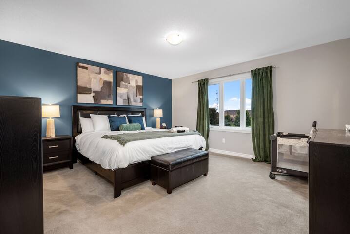 Game Room, Theatre, King Bed, Private Patio gallery image 3