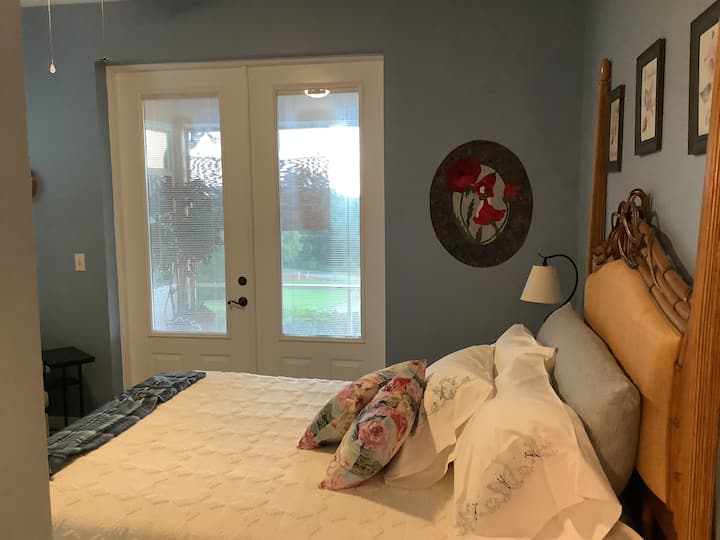 Les stores sont à l'intérieur du verre et peuvent facilement être fermés.