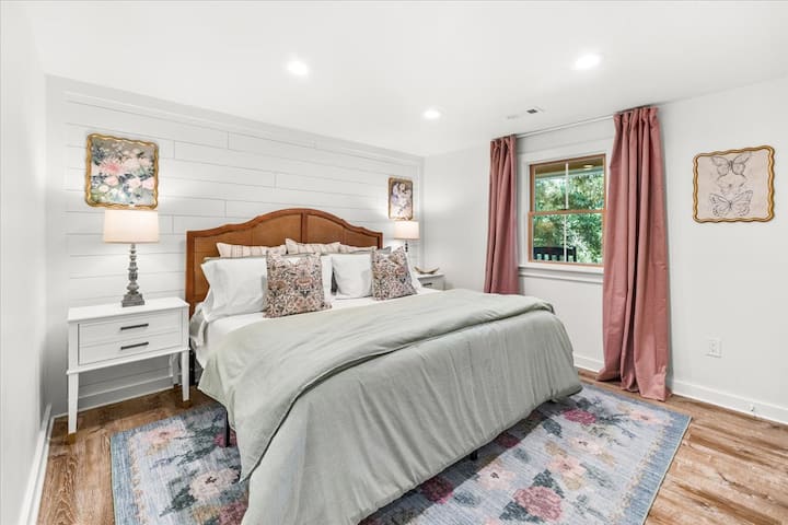 King-size bed with luxury linens.