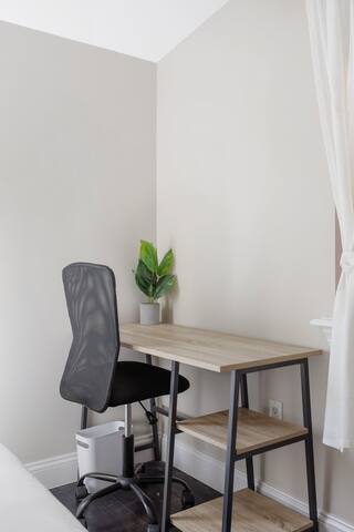 Biggest Duplex w/6BD in Bushwick for 16 Guests |AL gallery image 4