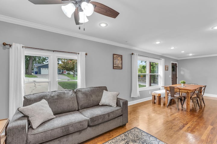 The Retreat - Near Downtown Kc - Mission, KS