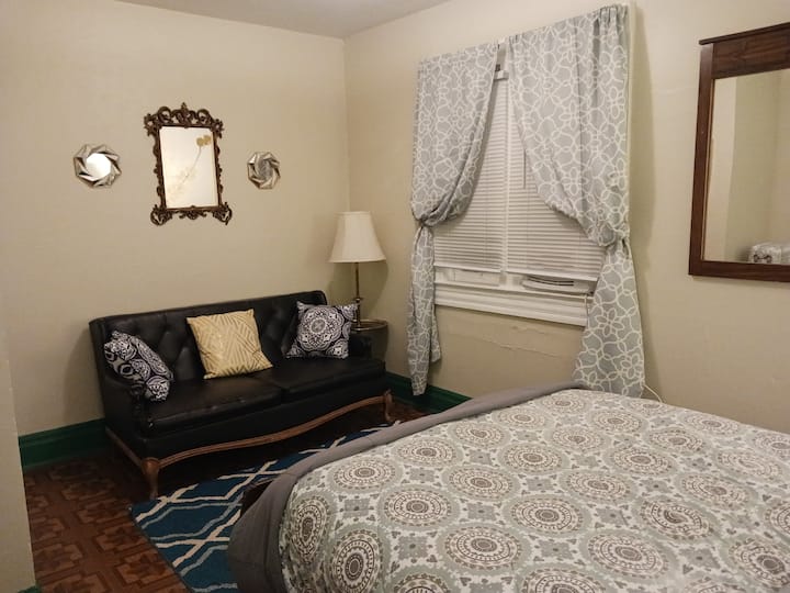 საძინებელი 2