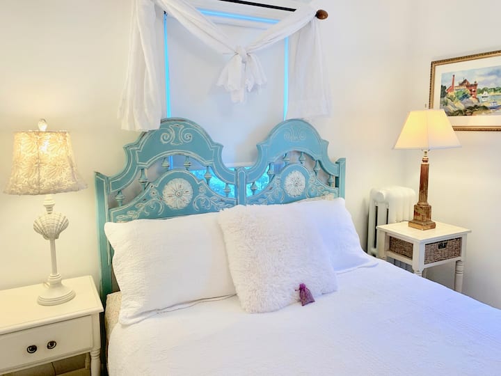 Dormitorio 1: cama tamaño queen