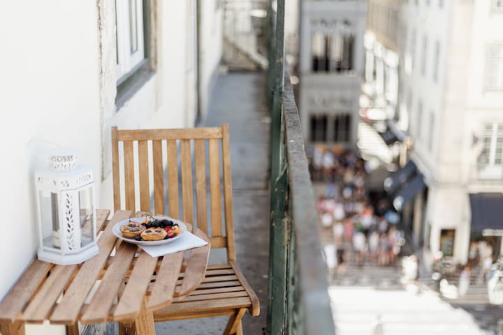 Elegant Santa Justa@ Unique Duplex stunning views gallery image 5