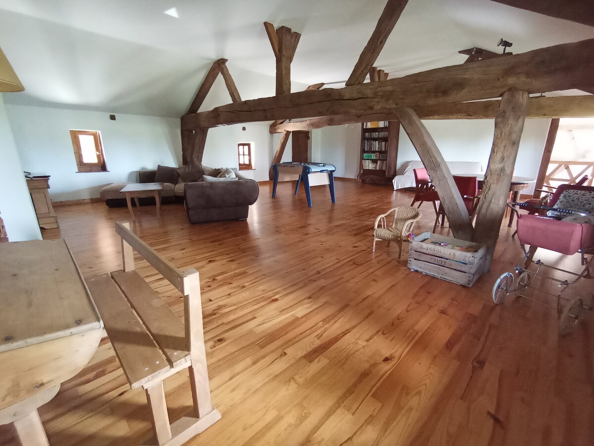 Top Airbnb: Old half-timbered house in Diocèse De Belley Ars