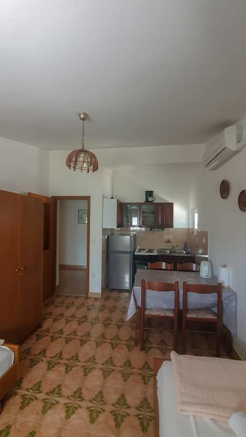 Top Airbnb: Bumbe1_Villa_Punta_Jadrtovac_1/4 in Jadrtovac
