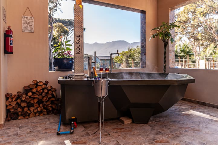 The Glass Castle Retreat