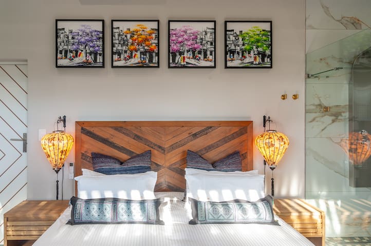 Serenity Vista Retreat