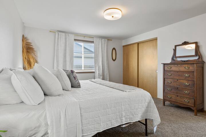 საძინებელი 1