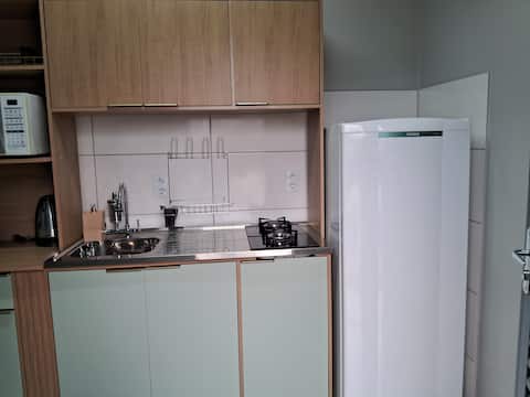 Anúncio popular: Practical Studio Apartment Near BR-116 Wi-Fi Full Kitchen em Novo Hamburgo