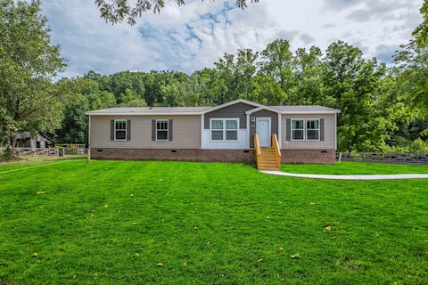 New Farm Country Home on 3 acres