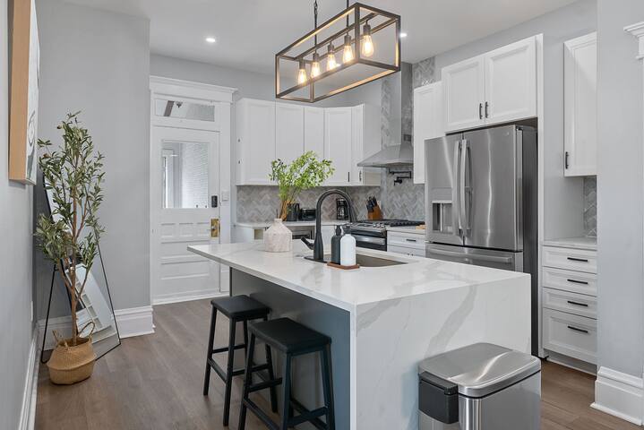 Walk to Short North l 7 mins to OSU I Free Parking gallery image 3