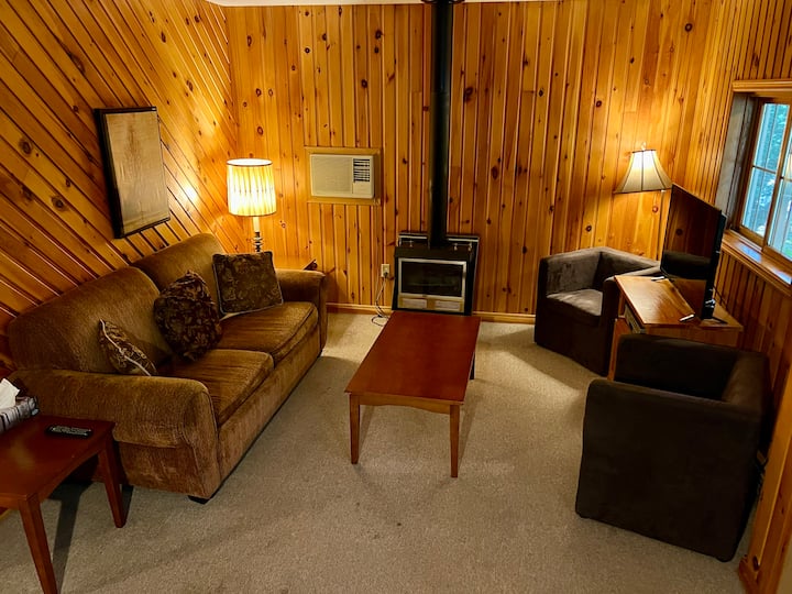 2 Bedroom Cottage - High Falls Bay Muskoka - Bracebridge