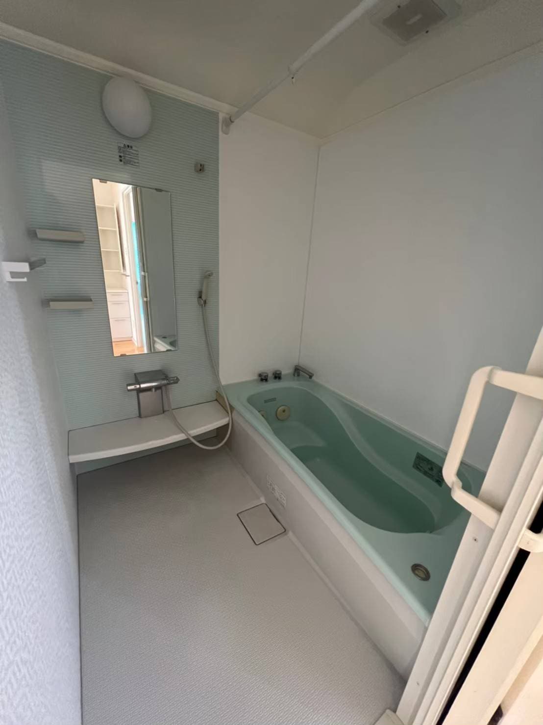 共用フルバスルーム