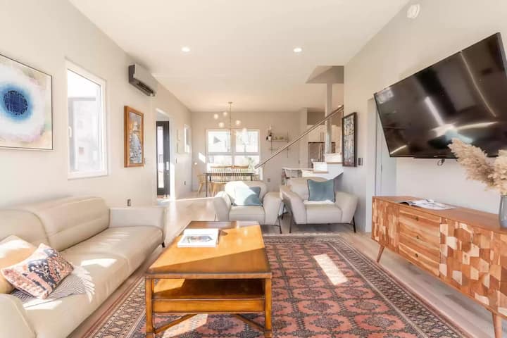 Quiet & Modern Oceanfront House With Hot Tub - Portland