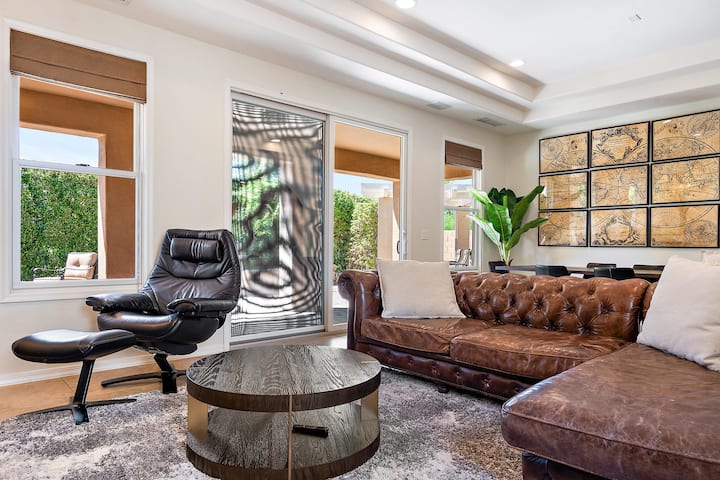 Living space cleaned by Houston Cleaning LLC