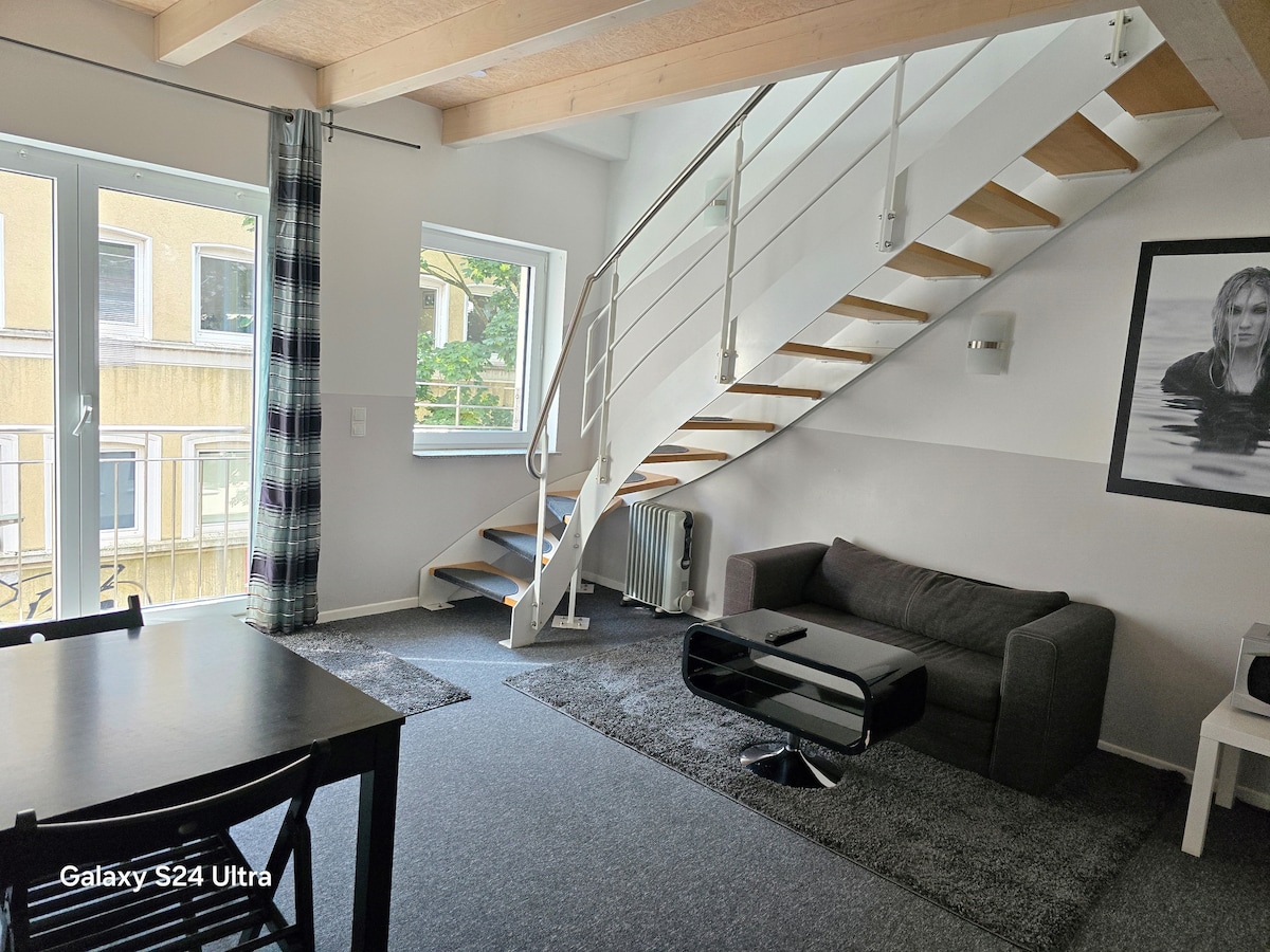 Successful Airbnb property: Harbor berth in the Kiez in St. Pauli