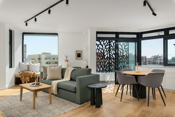 The Sage | 2 BD Sea Point Gem | Stunning Views gallery image 5