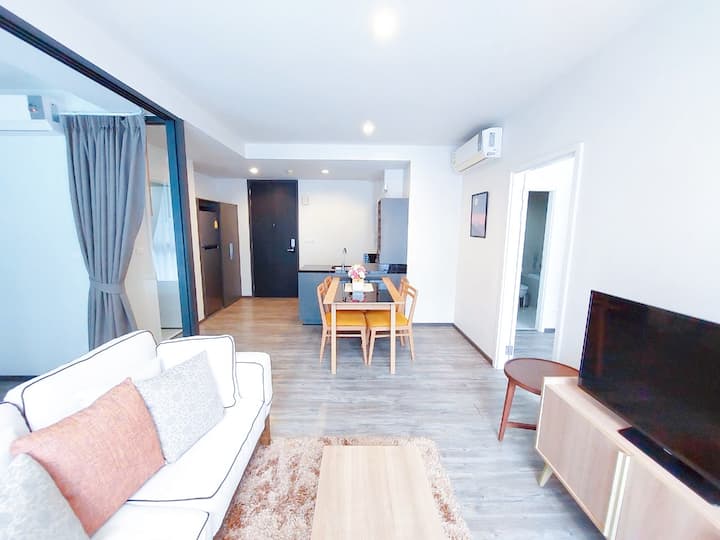 巴东泳池2室2卫度假公寓 - Patong Beach