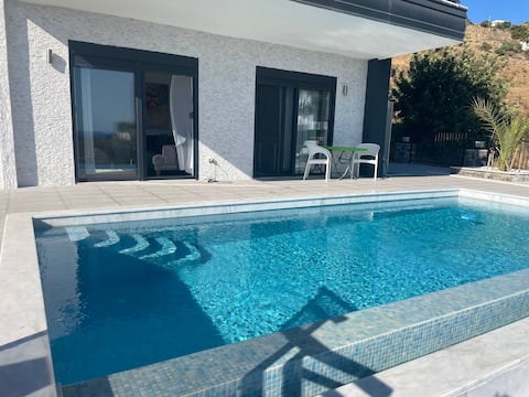 Pool APP Gazipasa Koru with ocean view