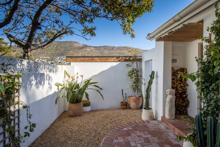 Indonesian charm where fun meets the sun! gallery image 3