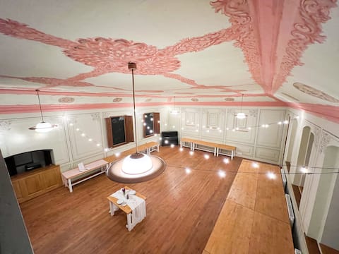 Successful Airbnb property: Vila Louka in Ústecký