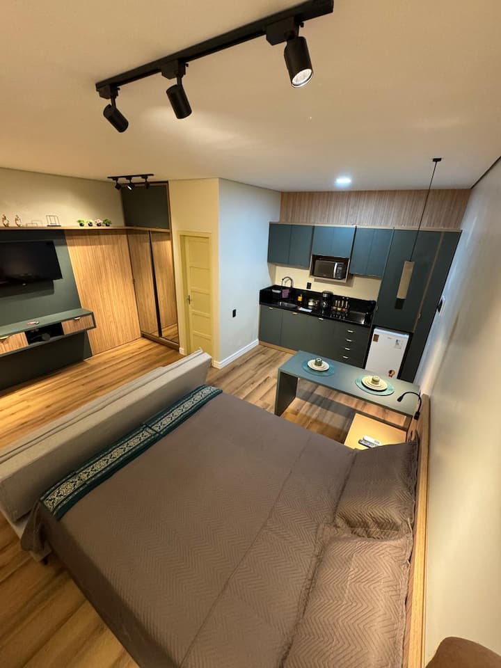 Fully Equipped New Studio - Air Smart TV
