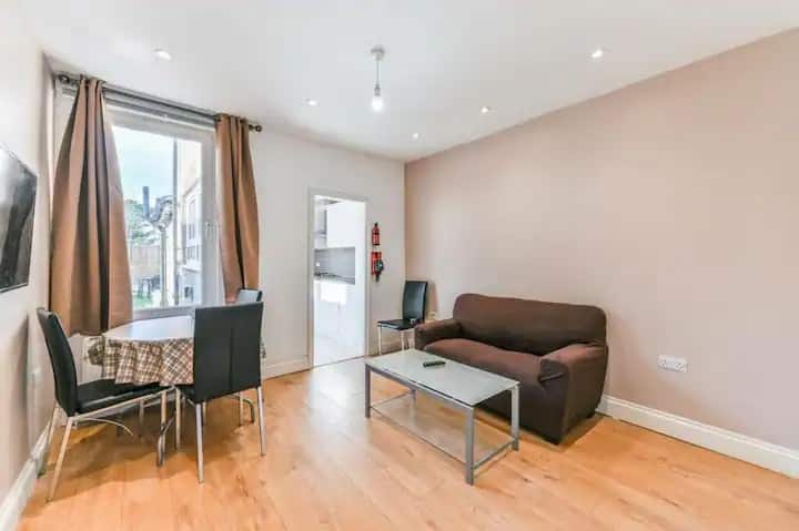 4 Bed House|kingston|london | Fast Wifi - Kingston upon Thames