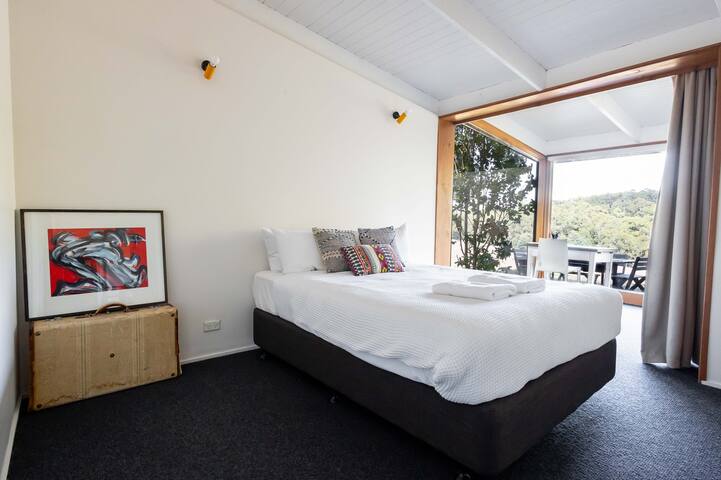 Harvest Homestead with Views gallery image 4