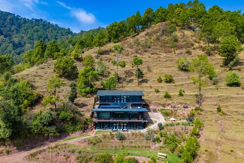 2BR Villa with Modern Pine Wooden Interiors