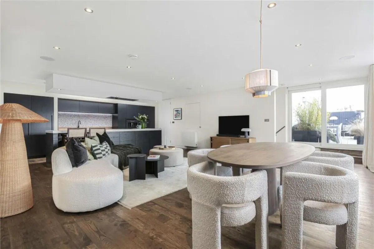 Luxurious 3-Bedroom Apartment in Shoreditch - Apartments for Rent in ...