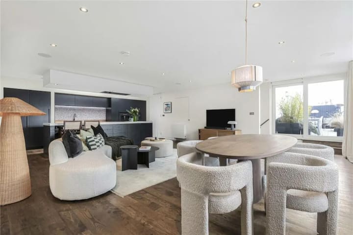 Luxurious 3-Bedroom Apartment in Shoreditch