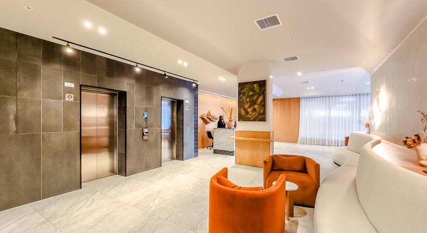 Newlands Peak – Elegance gallery image 3